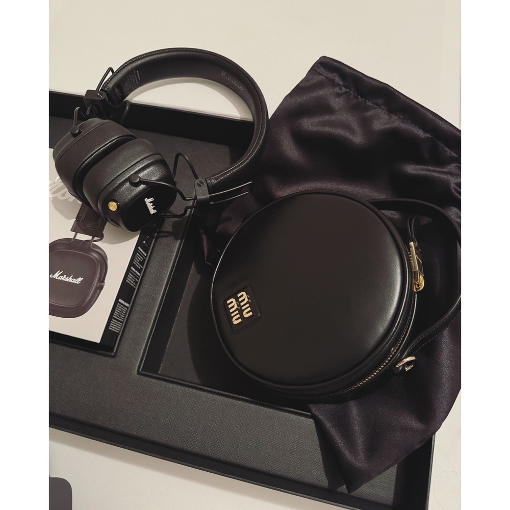 Holiday sale discount ！Miumiu Marshall Headphone set